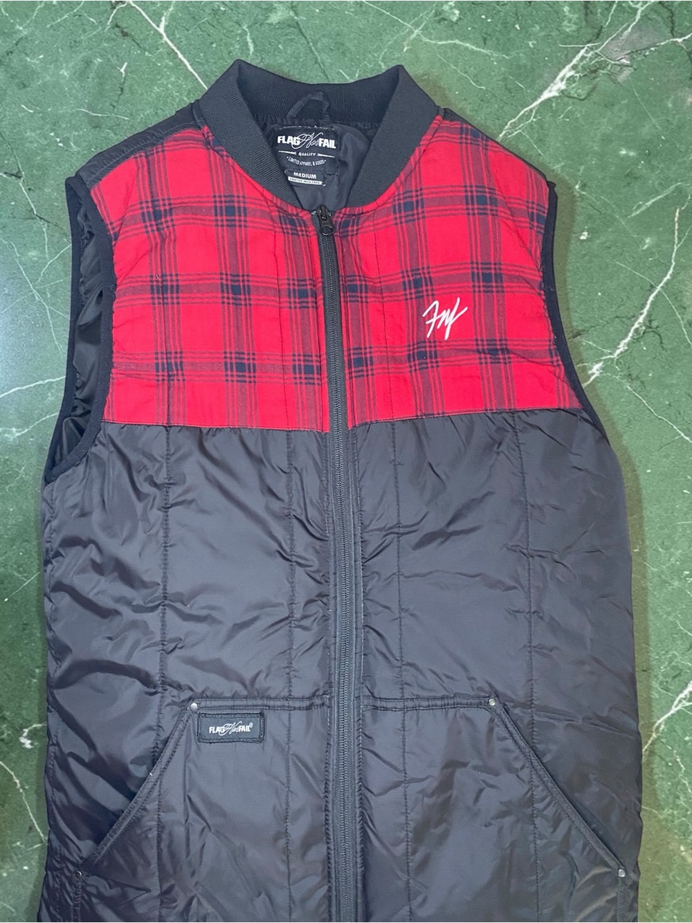 FLAG NOR FAIL Men’s Puffer Vest